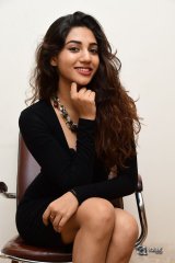 Sonakshi Singh Hot Pics